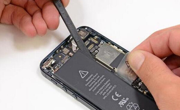 Hacer el reemplazo de la batería del iPhone 5