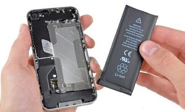 Hacer el reemplazo de la batería del iPhone 4