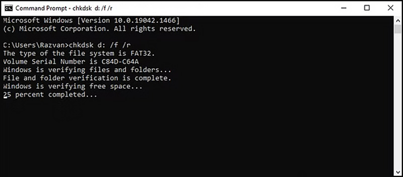 Ejecute Chkdsk para corregir errores